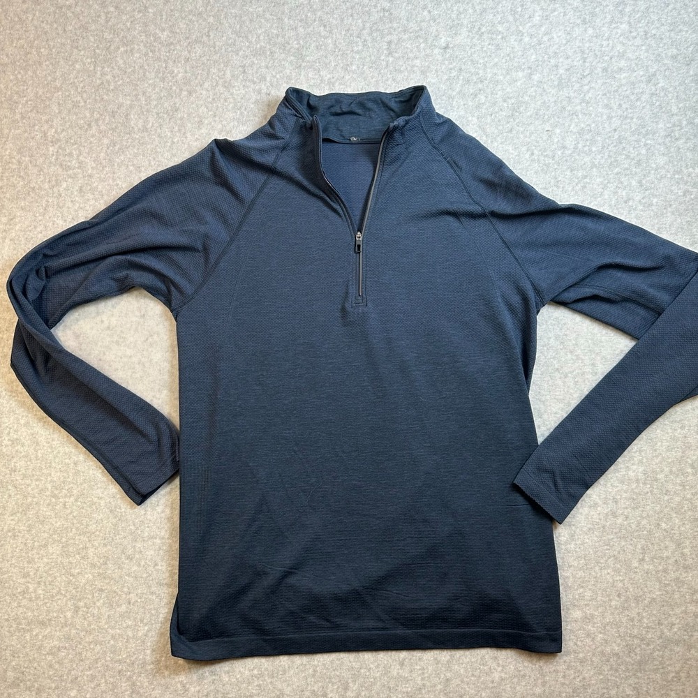 Lululemon Men's Metal Vent Tech 1/2 Zip Pullover Size M Navy Long Sleeve Shirt